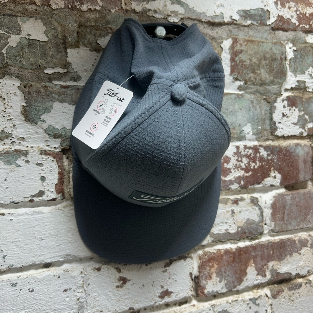 Titleist Charcoal Men's Hat NEW WITH TAG! - Picture 2 of 7